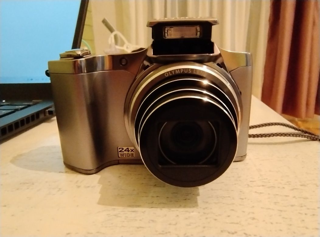 Olympus SZ-30 Silver