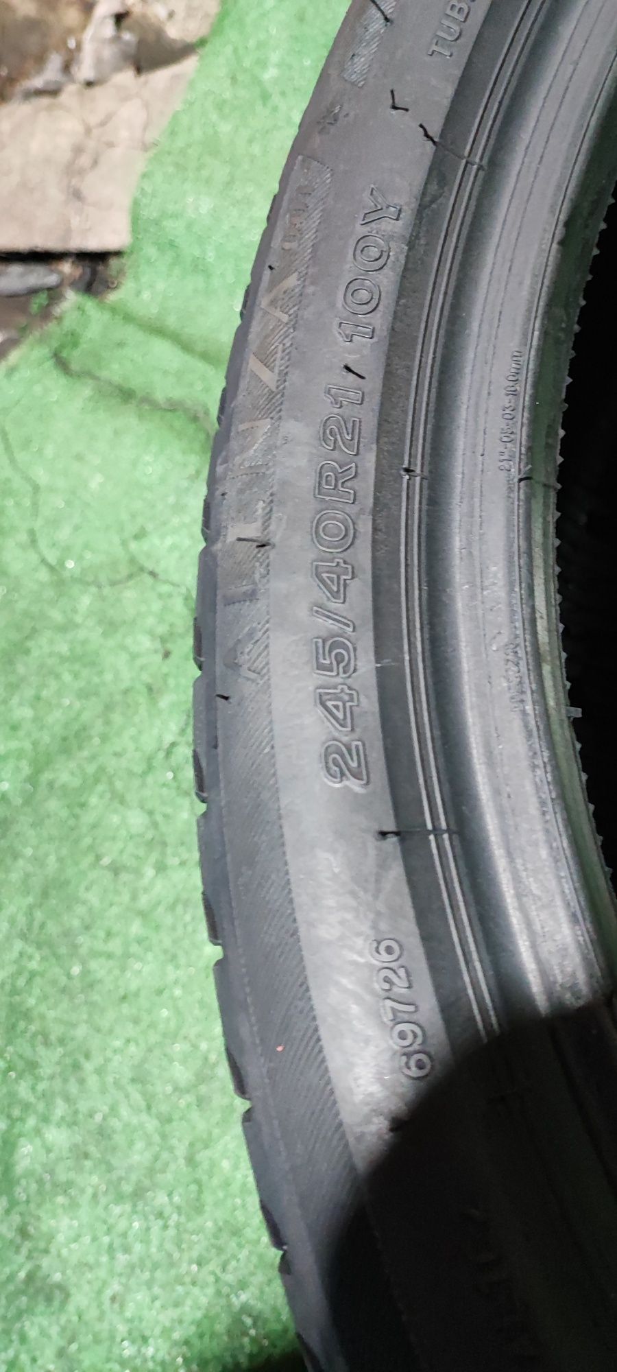 245 40 r21 Bridgestone