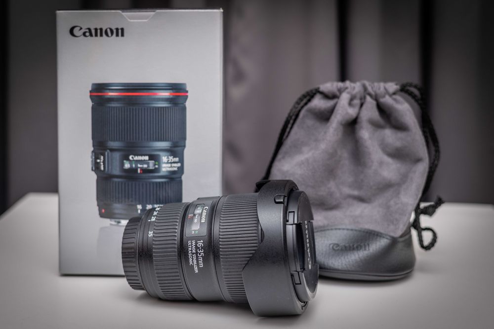 Обектив Canon EF 16-35 f4L като НОВ