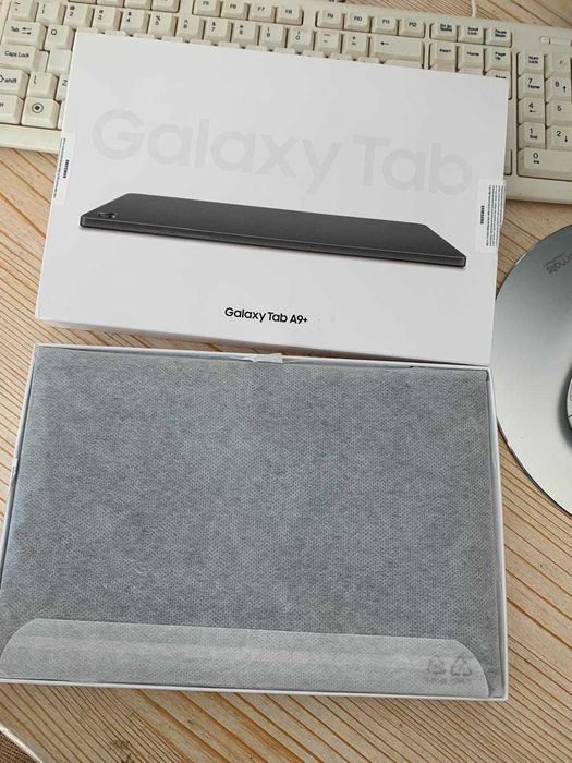Vând tabletă nouă Samsung Galaxy A9+