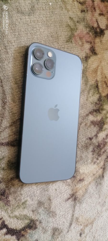 Iphone 12 pro idlay radnoy