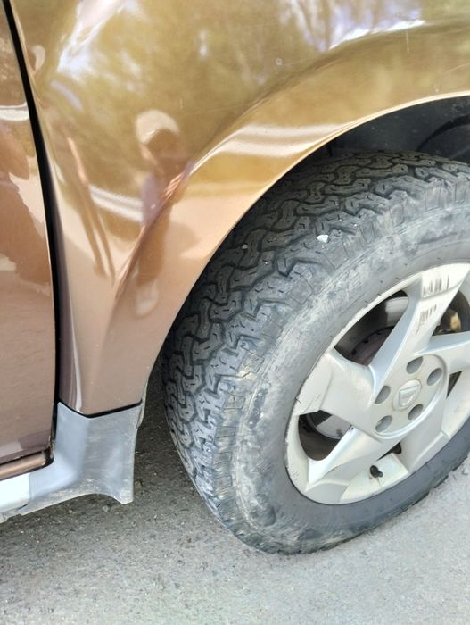 Schimb Dacia Duster cu Jeep s-au 5.990 EURO!!