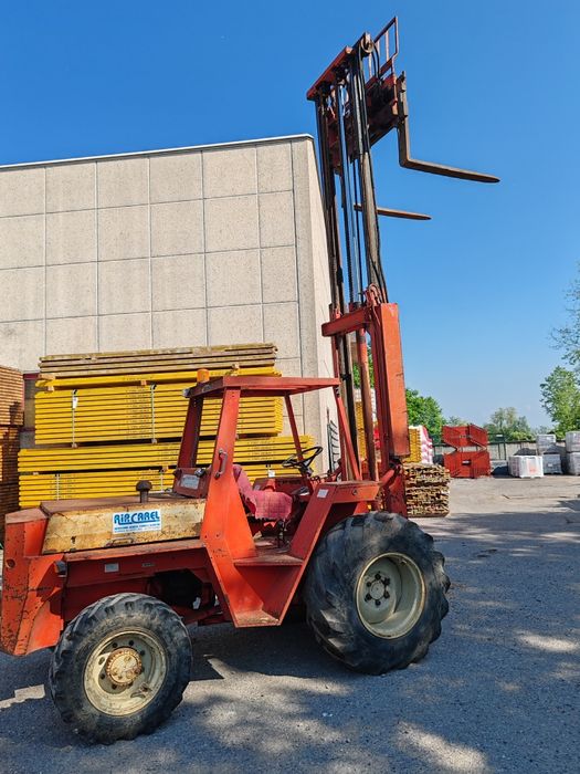 motostivuitor manitou 4x4 ridica 3 tone import italia reducere 10%