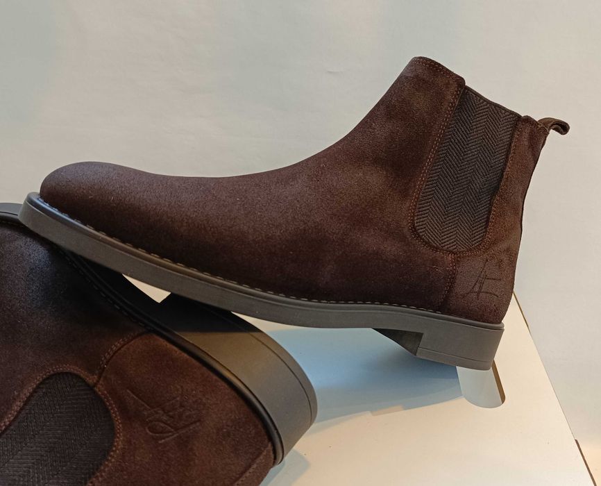 Ghete chelsea 44 plain toe Bullboxer NOI piele naturala moale