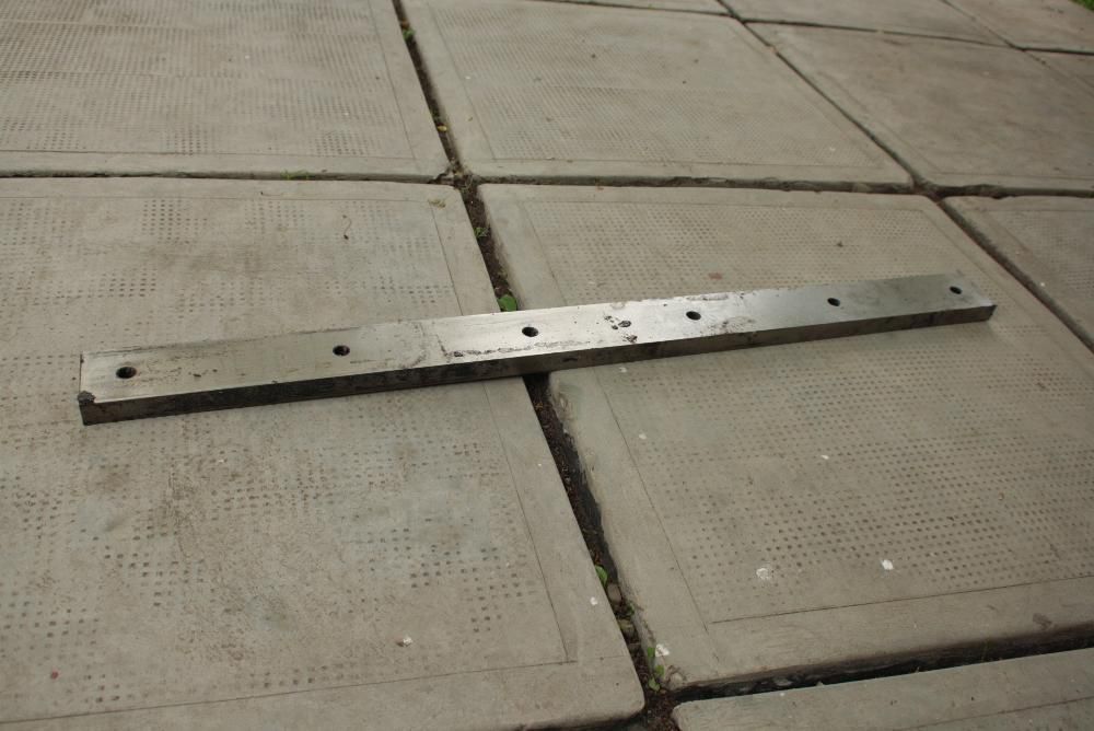 Cutite noi pentru Ghilotina FG 830