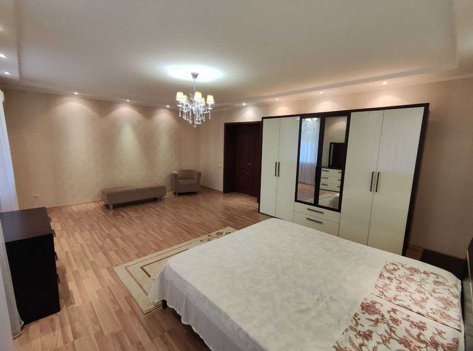 3-х комнатная квартира  ул. Чимкентская