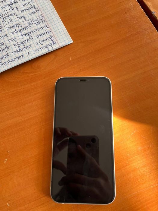 Iphone 12 white 128gb ideal