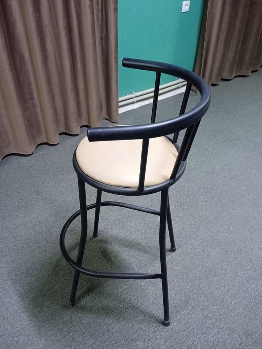 Барный      стул