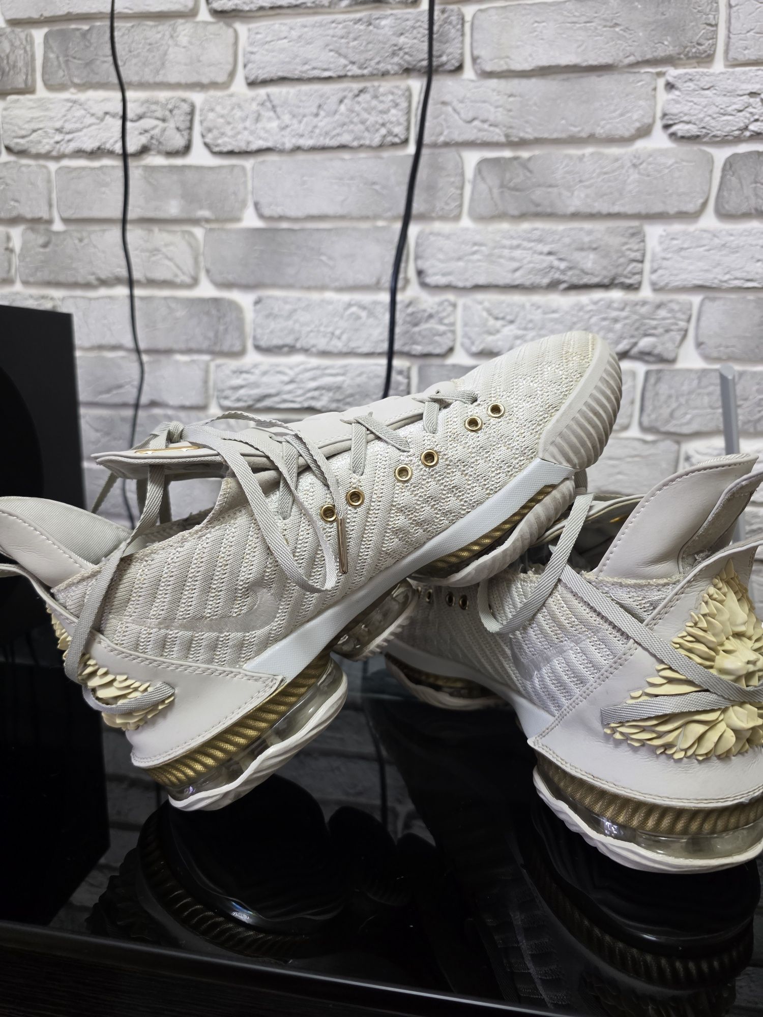 Оригинальные кроссы Nike Lebron