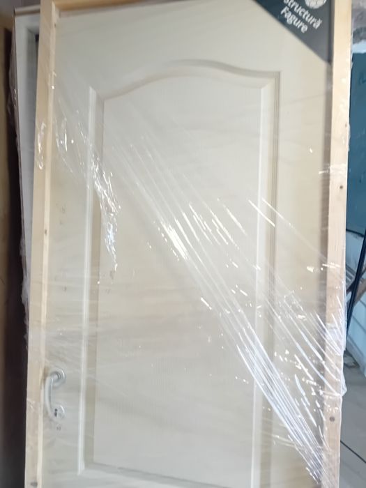 Vând ușa noua de interior