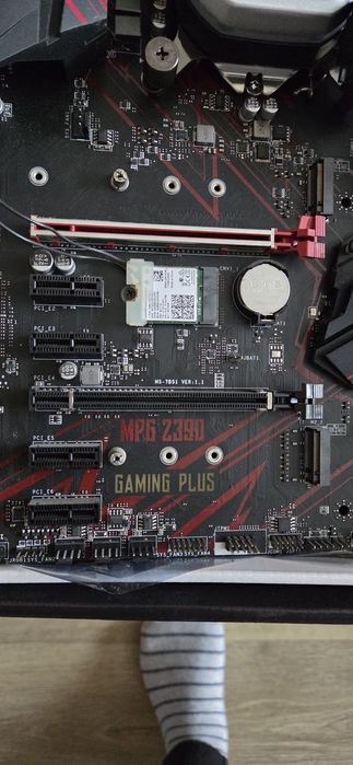 Дънна платка + процеор +16 gb ddr4 + водно охлаждане