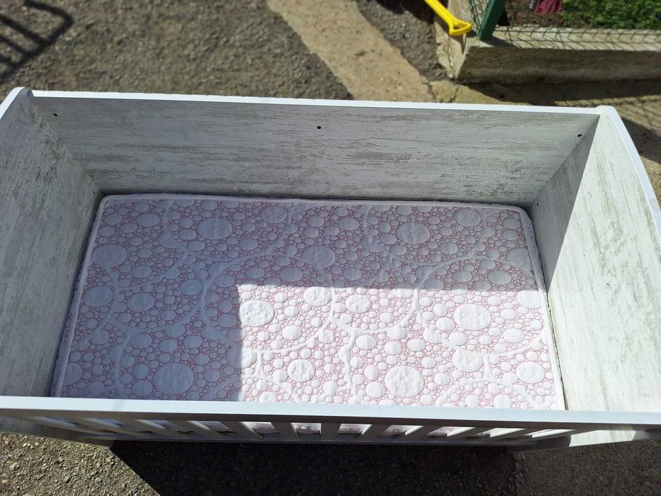 Детски кошетки с люлеещ механизъм и обикновен