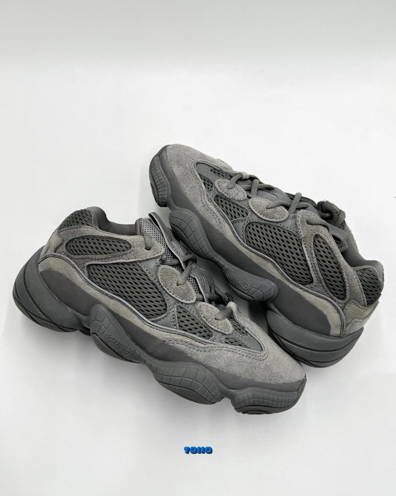 Yeezy 500 “Granite” |37 1/3 |