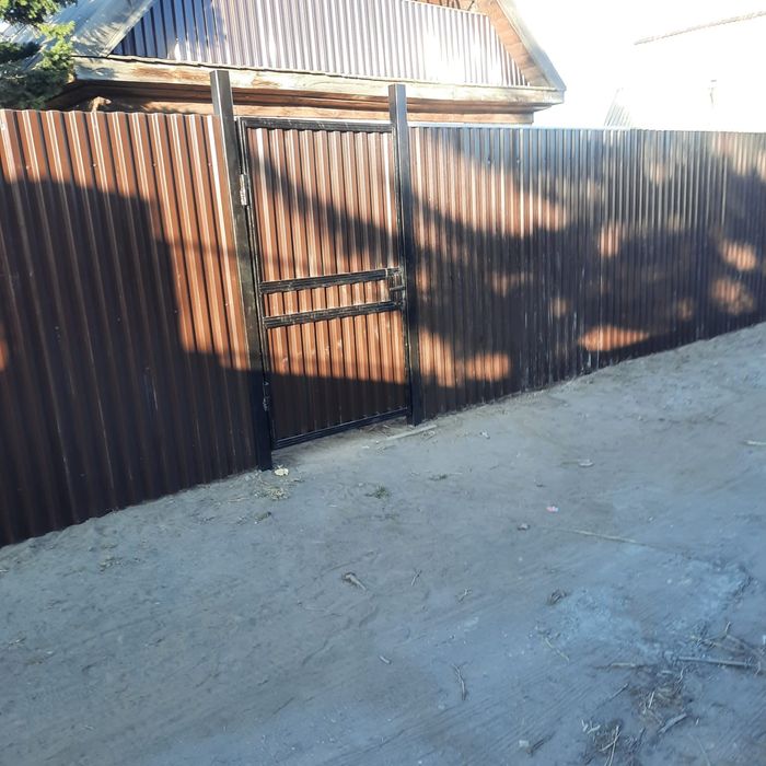 Установка, монтаж заборов и ворот из профлиста!