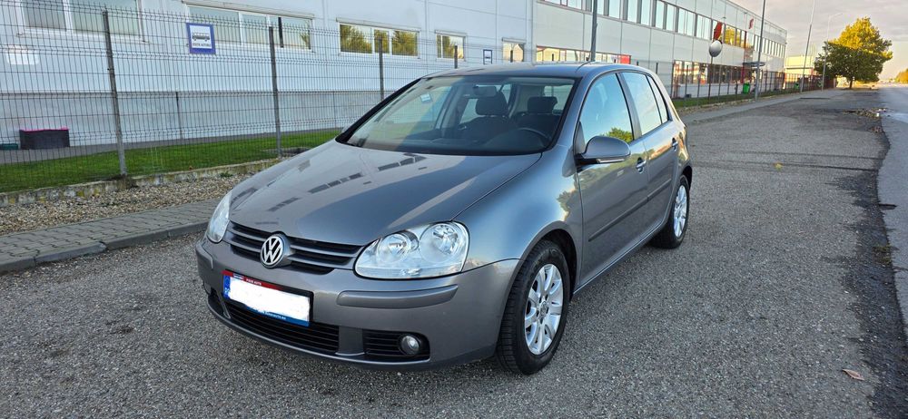 VW GOLF 5 1.6 Benzina + GPL 102 cp an 2007