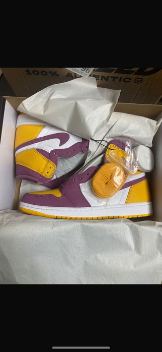 Air Jordan 1 High OG Brotherhood