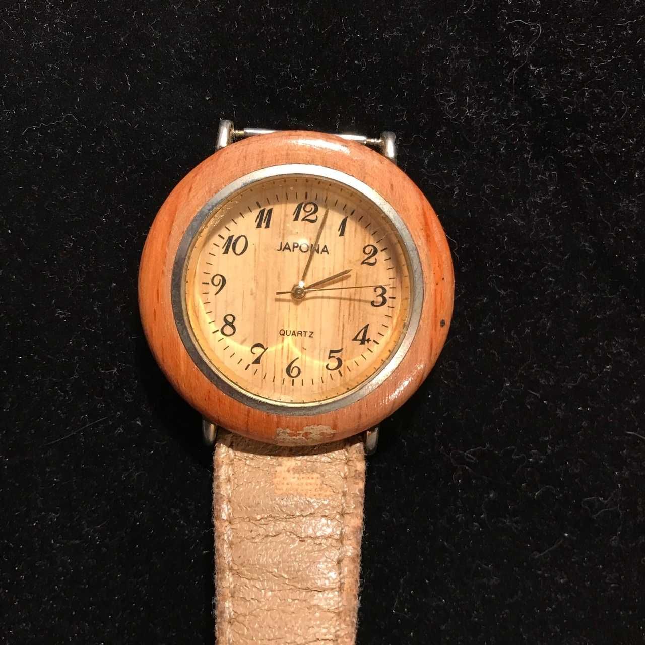 Продаются наручные часы времён СССР