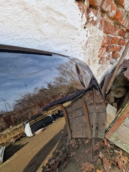 Audi Q4 2022 преден капак 2бр