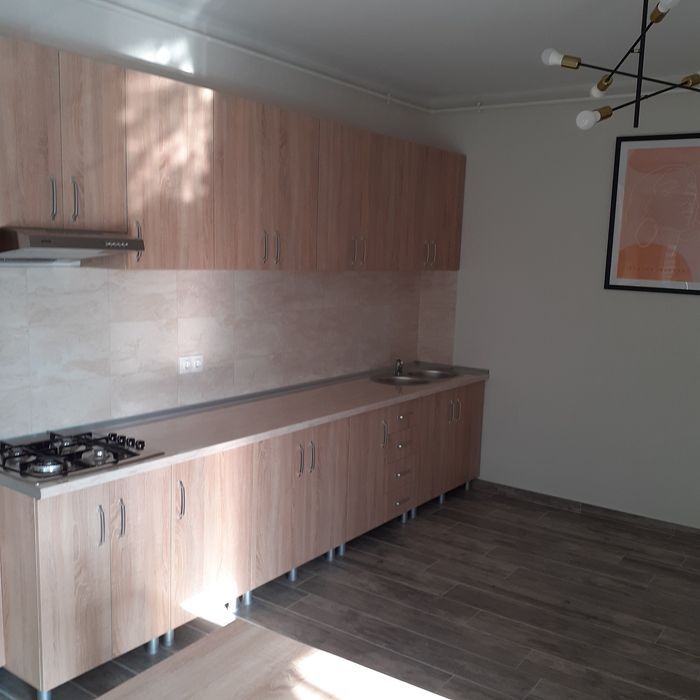Închiriez apartament 74 mp Bloc nou