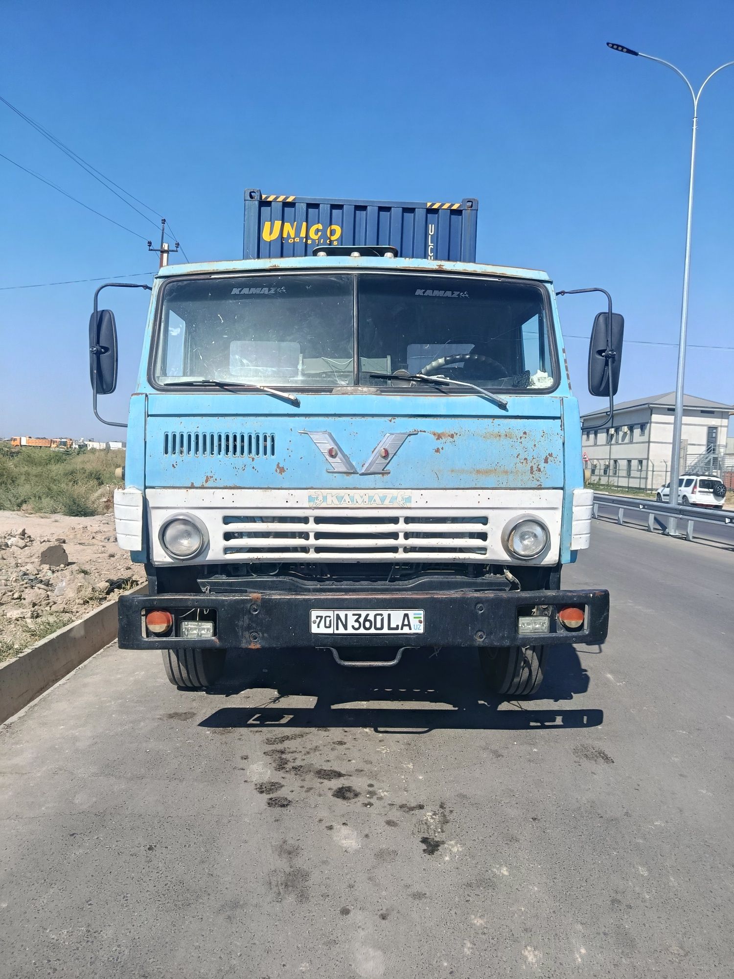 Kamaz tigach kamplekt sotladi