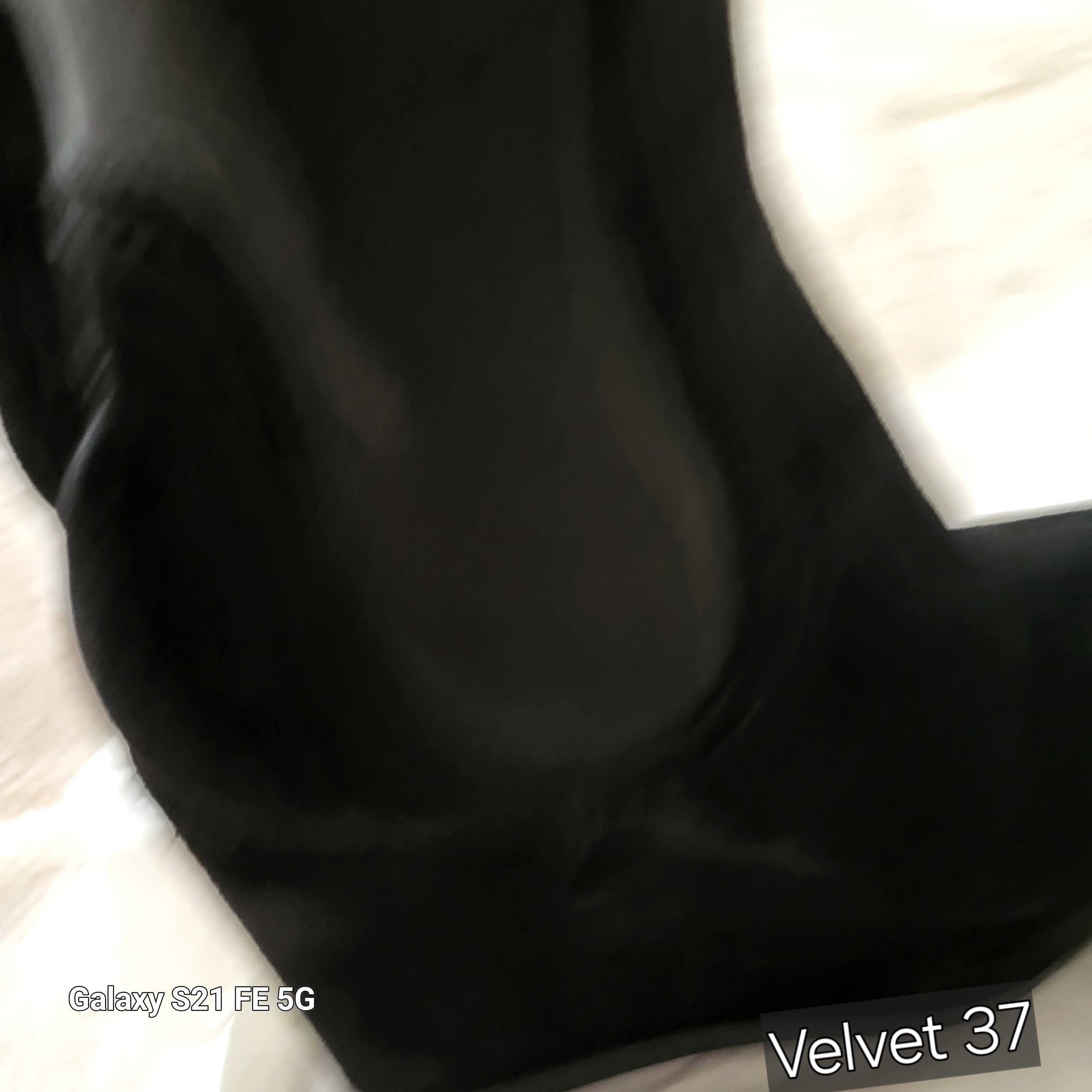 Christelen B., , Velvet 37, Velur