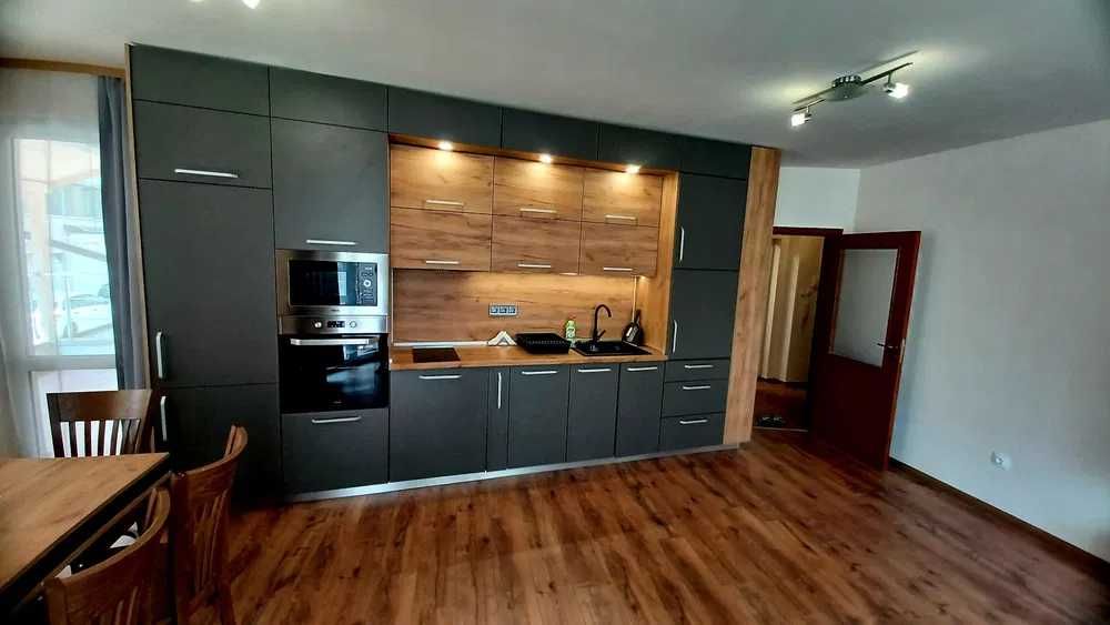 Дава се под наем Двустаен апартамент в София, Център - 77 кв.м за 750 € - Снимка #1