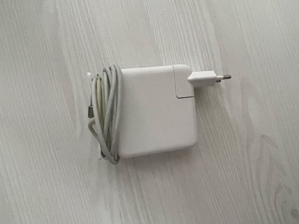 De vânzare: MacBook Pro 13” (Mid 2012)