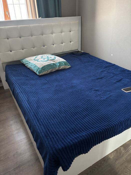 Продам гарнитур в хорошем состояние