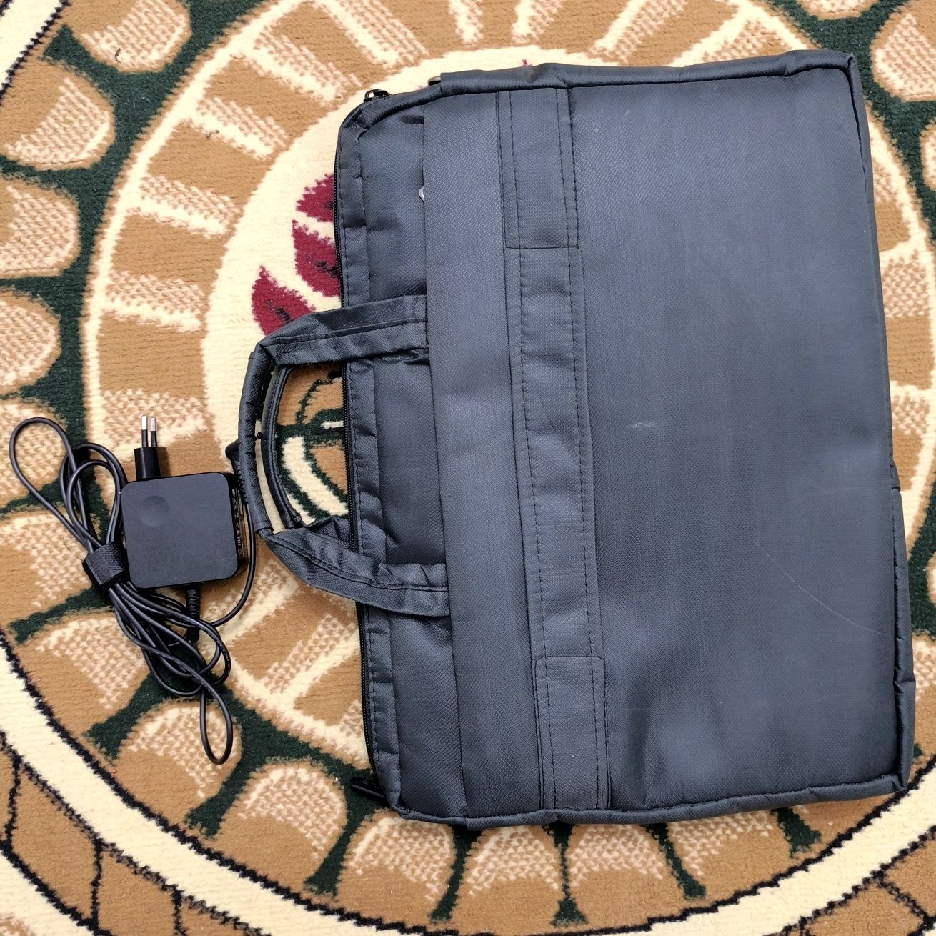 Lenovo: Ofisniy Noutbook