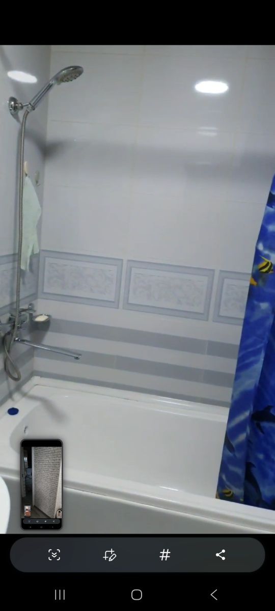2/1/5.  Сергели 4. (Ярмарка 400 м). Квартира 60 м². Не торец, с ремонт