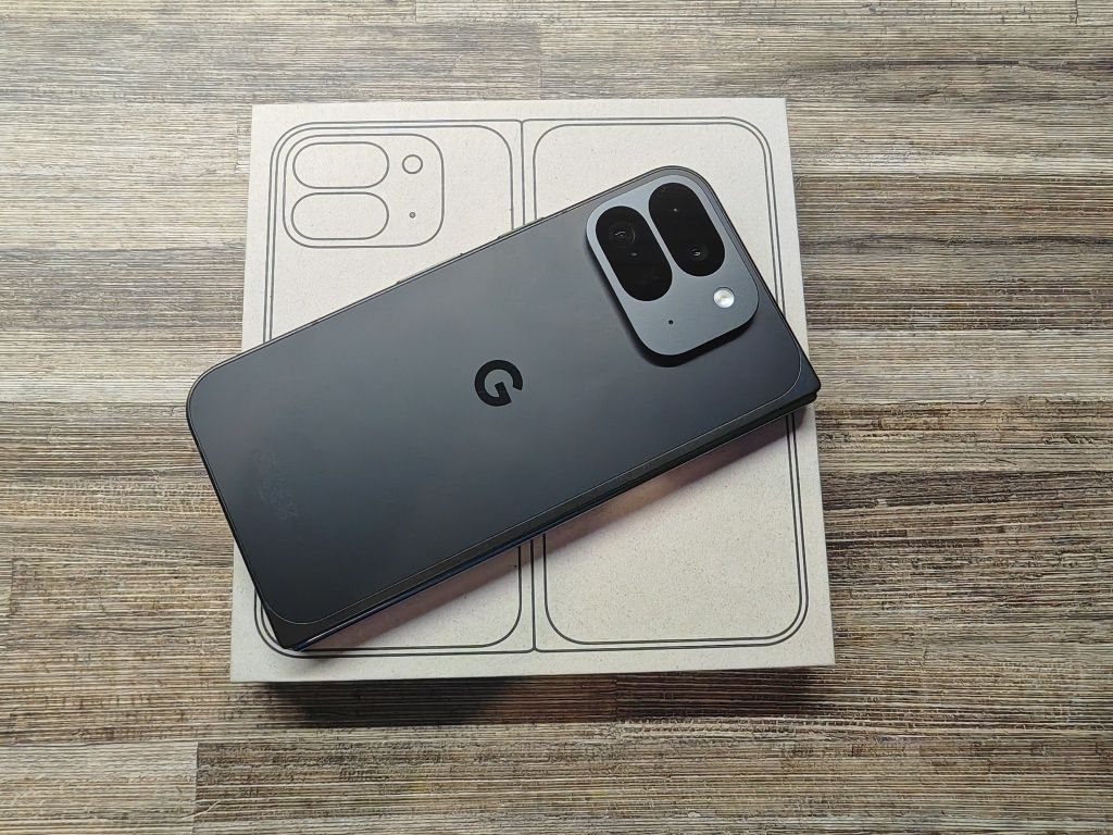 Като нов Google Pixel 9 Pro Fold 5G 16 GB 256 GB