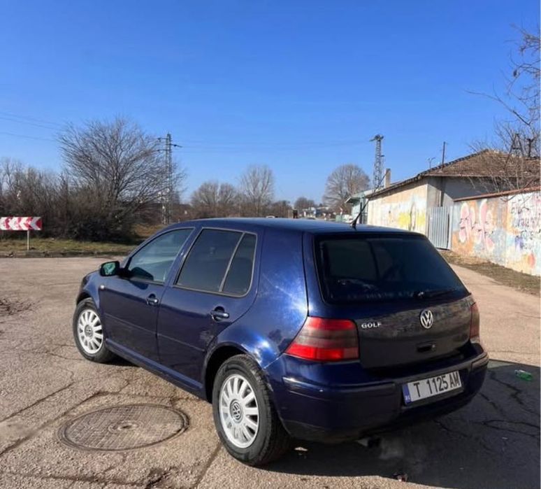 Продавам голф 4 1,6 газ/бензин