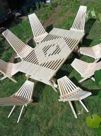 Masa cu scaune din lemn pentru terasa