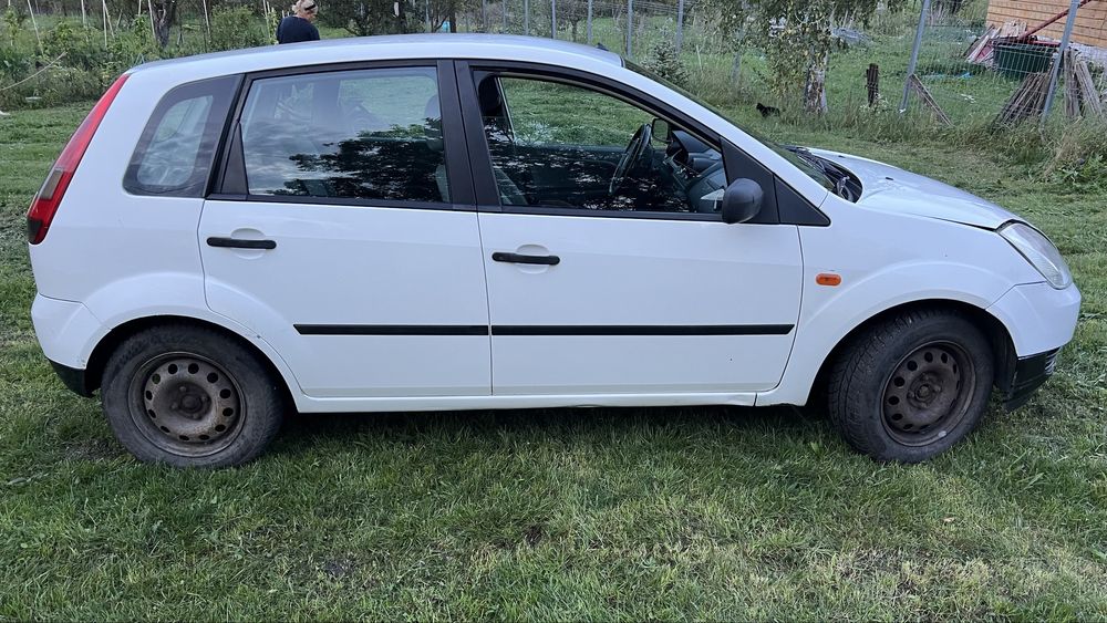 Ford Fiesta 2002 1.4 masina ieftina