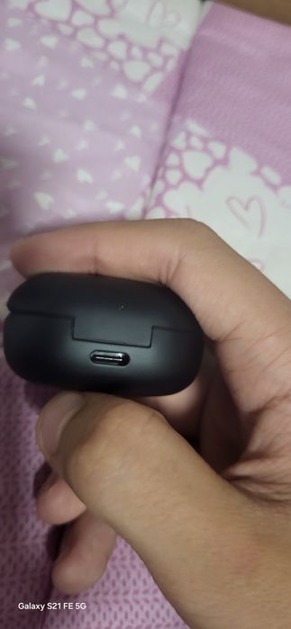 Galaxy buds 2 pro display