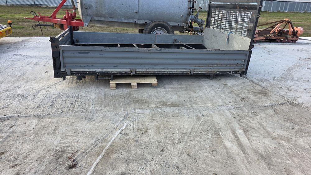 Bena basculabila Iveco Daily