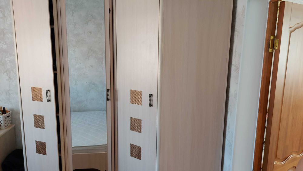 спальный гарнитур с комодом