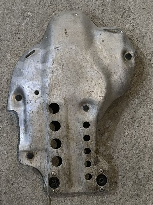 Yamaha ttr 600 Предпазител за двигател