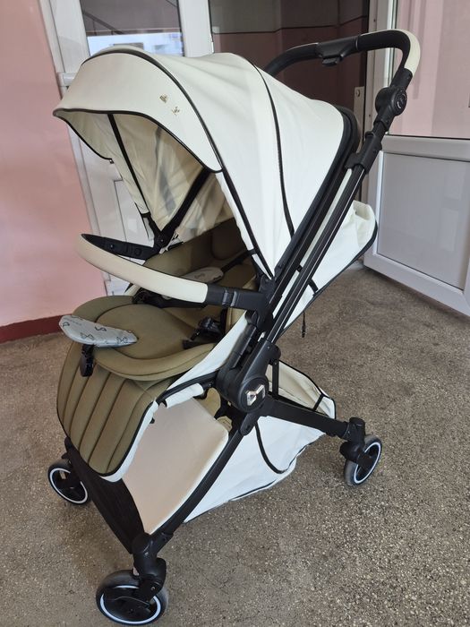 Carucior sport nou Dear Mom cu maner reversibil si pozitie de somn