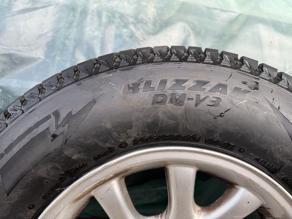 Anvelope iarna 205/80r16 Bridgestone Blizzak Dmv3