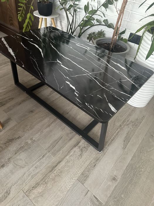 Журнальный столик