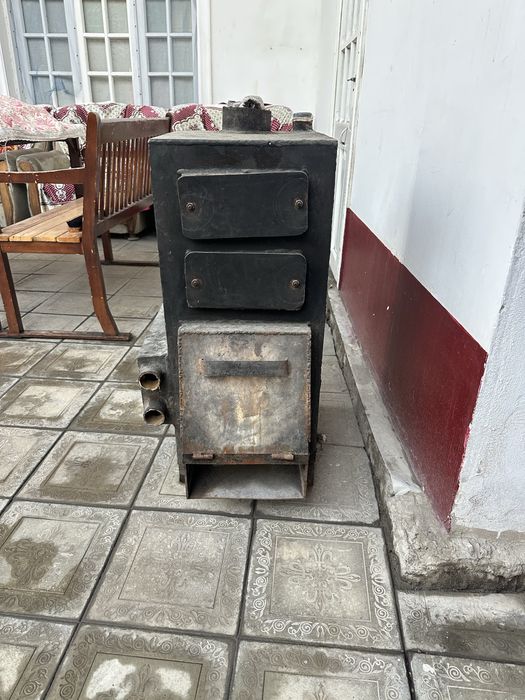 Kitob katyol sotiladi