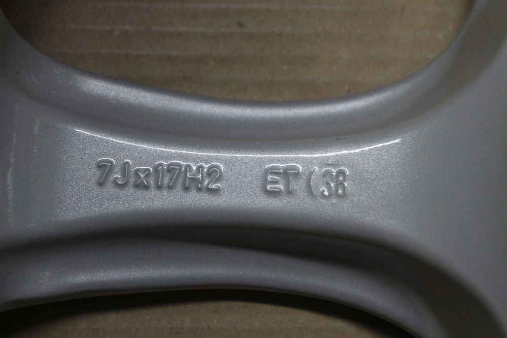 Джанти 17" Toyota RAV4, Avensis, Auris, Corolla
