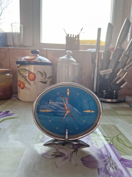 Ceas Mecanic Vintage – Cadran Albastru, Funcționare Impecabilă