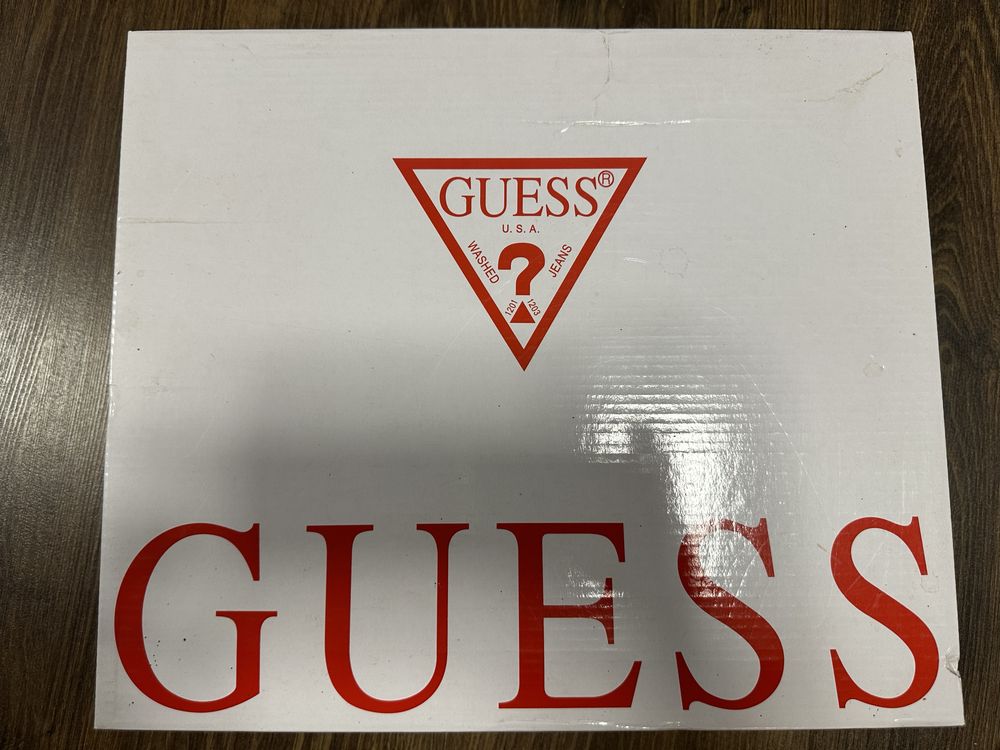 Дамски обувки GUESS