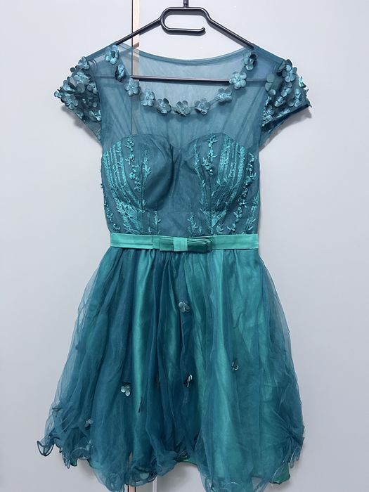Rochie verde ocazie