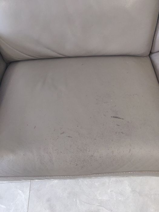 Vând coltar piele naturala electric