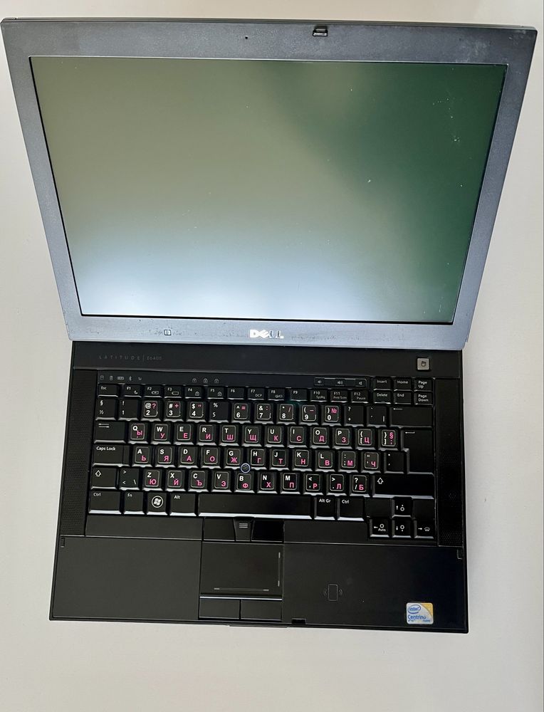 Лаптоп Dell готов за употреба и много изгодно