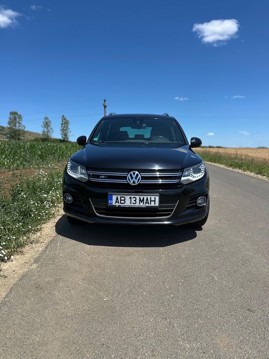 Volkswagen Tiguan / 4x4 / R-Line / Dynaudio