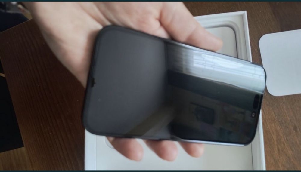iPhone 15 100% батерия